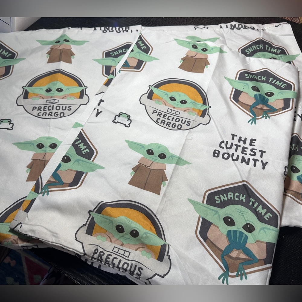 Star Wars Disney + The Mandalorian "The Child" Pillow Cases Grogu, Baby Yoda